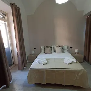 Vittorio Emanuele House , CTA Italia